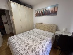 巴塞市中心西班牙广场附近房间出租